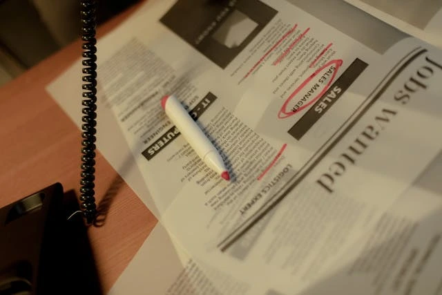 un journal d'annonce d'emploi