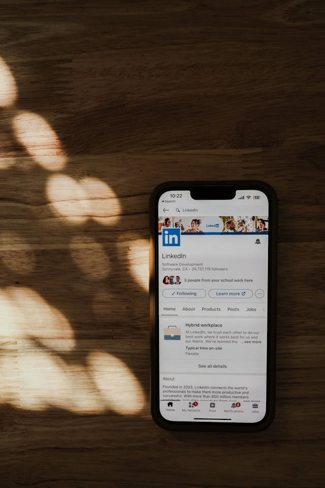 linkedin ouvert sur mobile