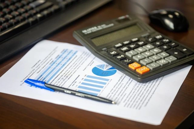 une calculatrice et des stats