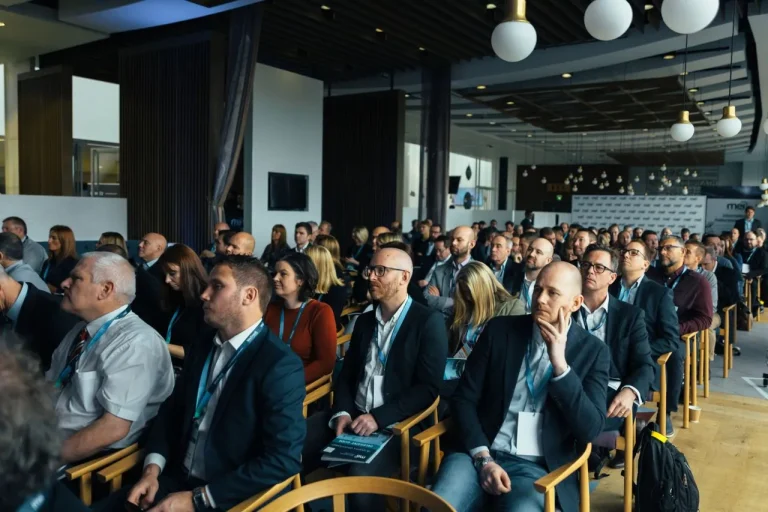 un grand séminaire d'entreprise